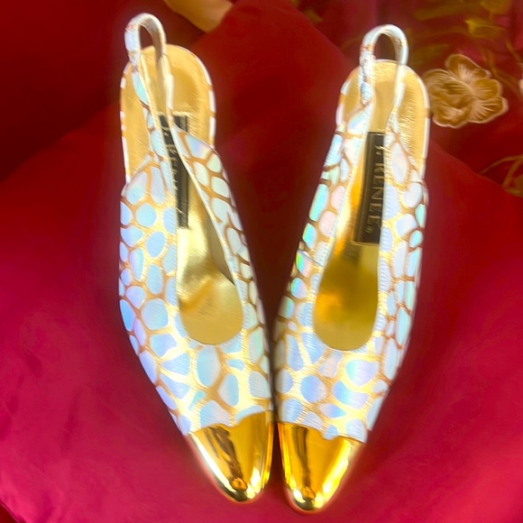 J. Renee Shoes for you!! The gold metal tip is stunning!! - Picture 1 of 4